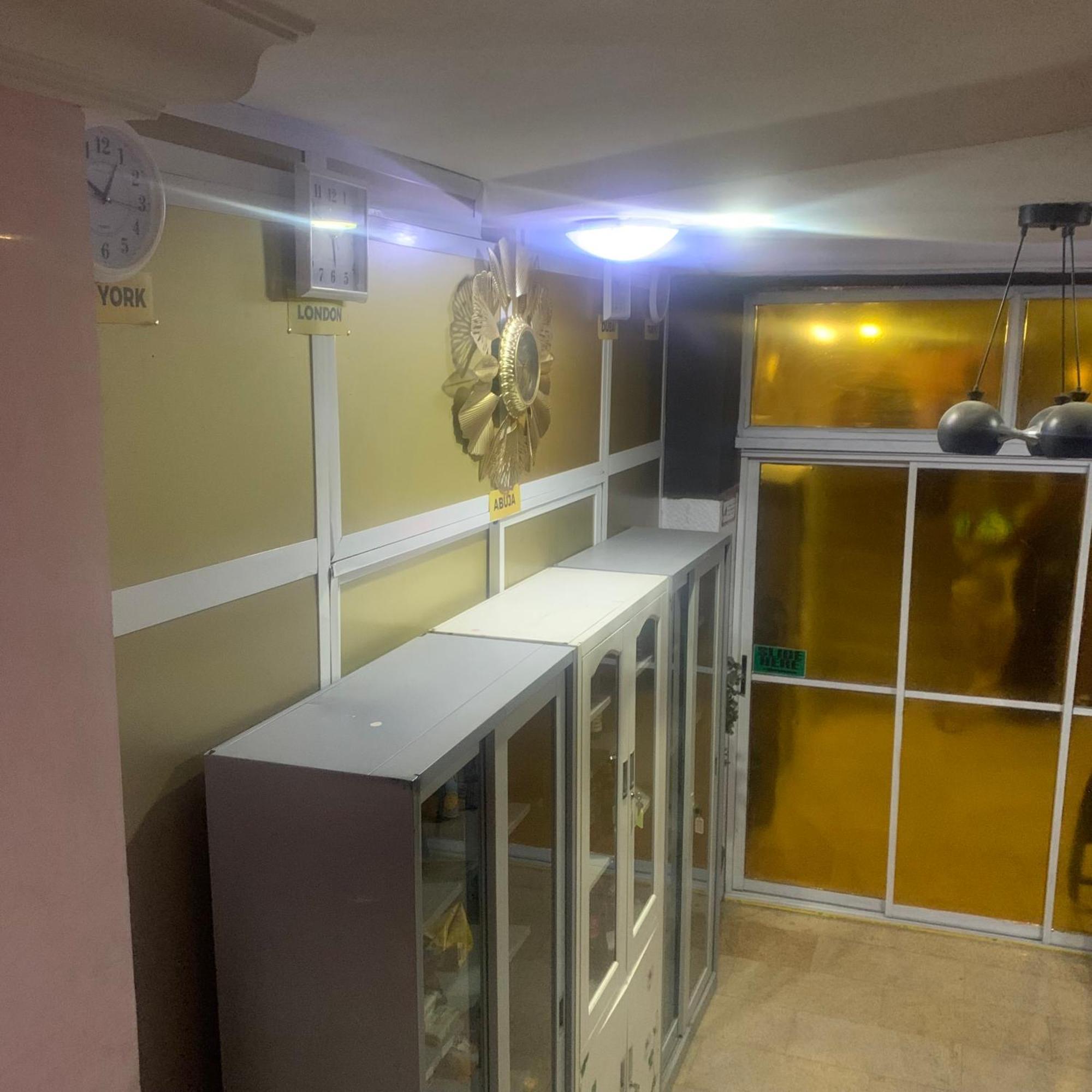 Health Plaza Abuja Aparthotel Exteriör bild