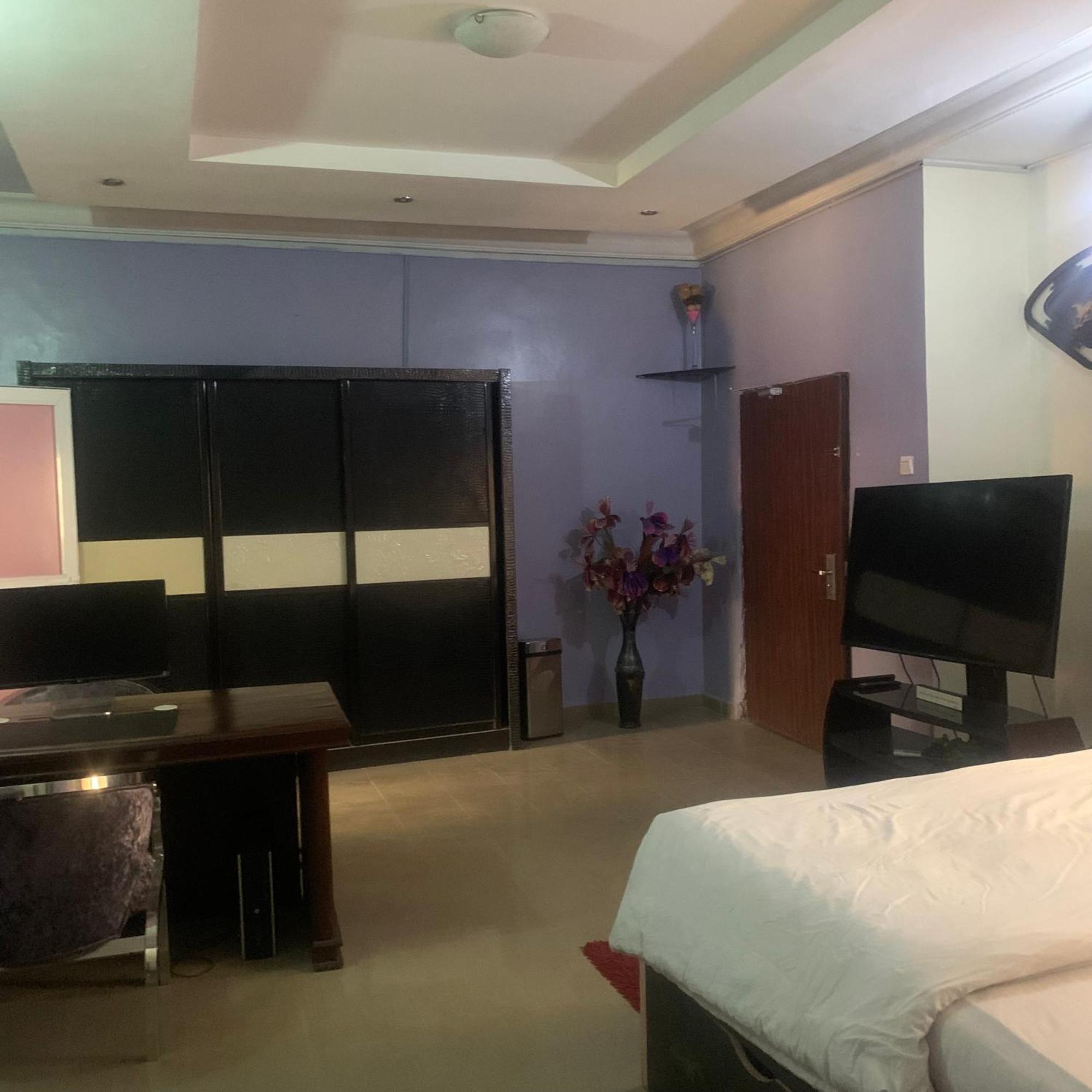 Health Plaza Abuja Aparthotel Exteriör bild