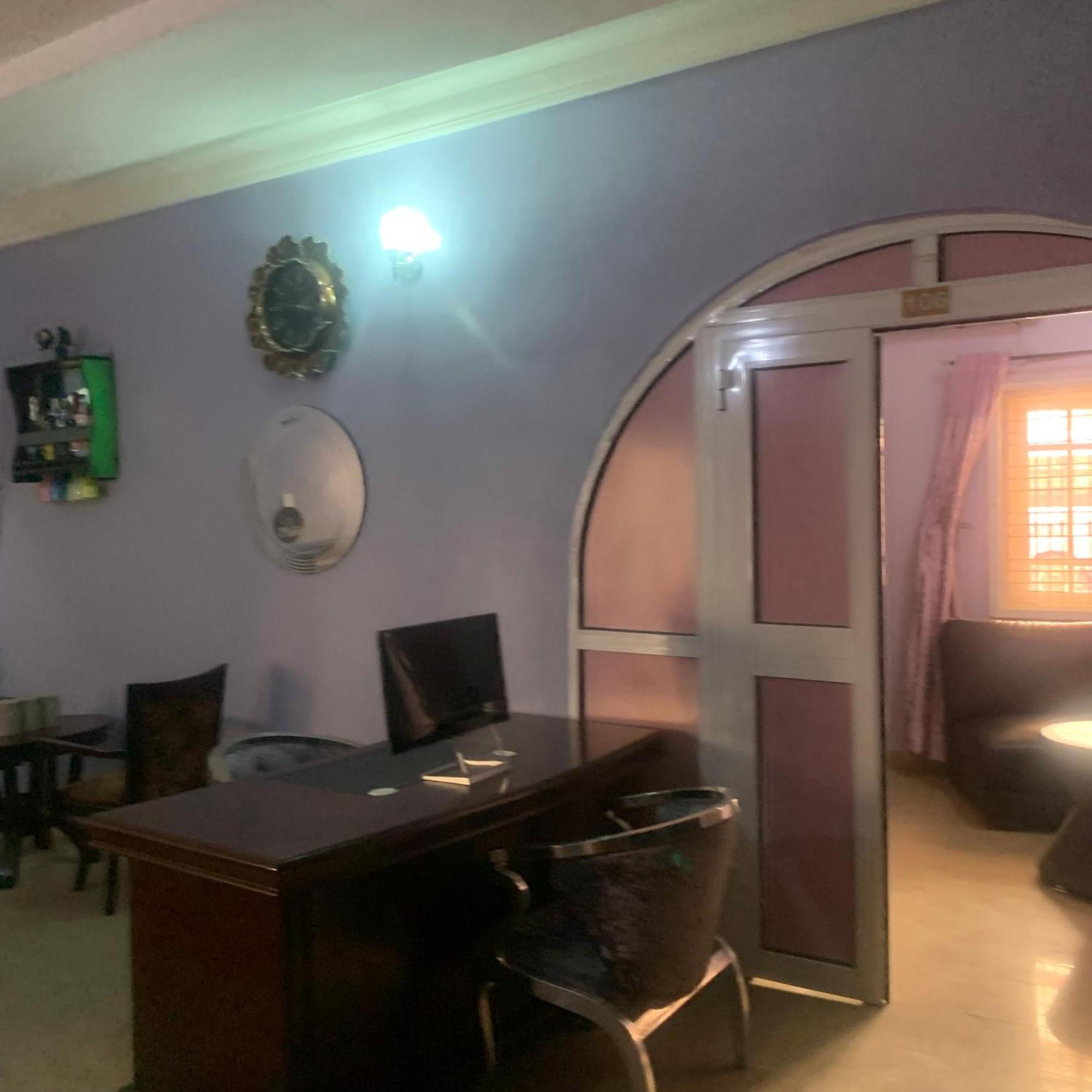 Health Plaza Abuja Aparthotel Exteriör bild