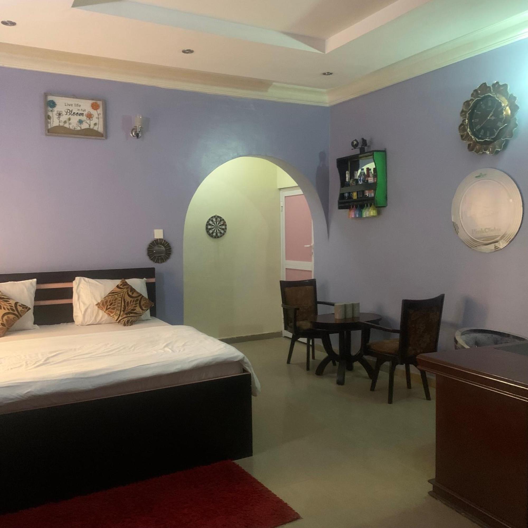 Health Plaza Abuja Aparthotel Exteriör bild