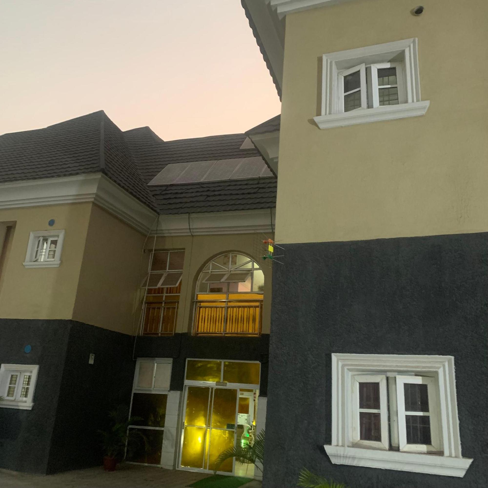 Health Plaza Abuja Aparthotel Exteriör bild