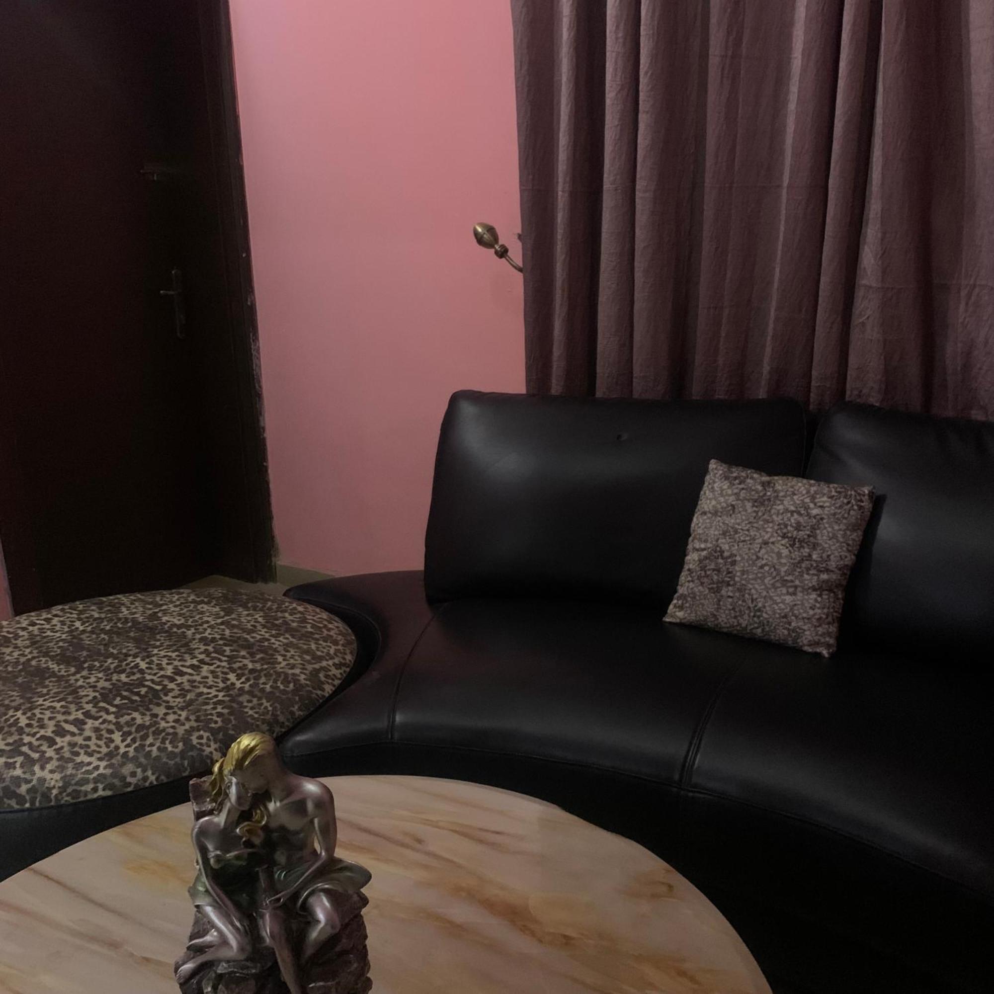 Health Plaza Abuja Aparthotel Exteriör bild
