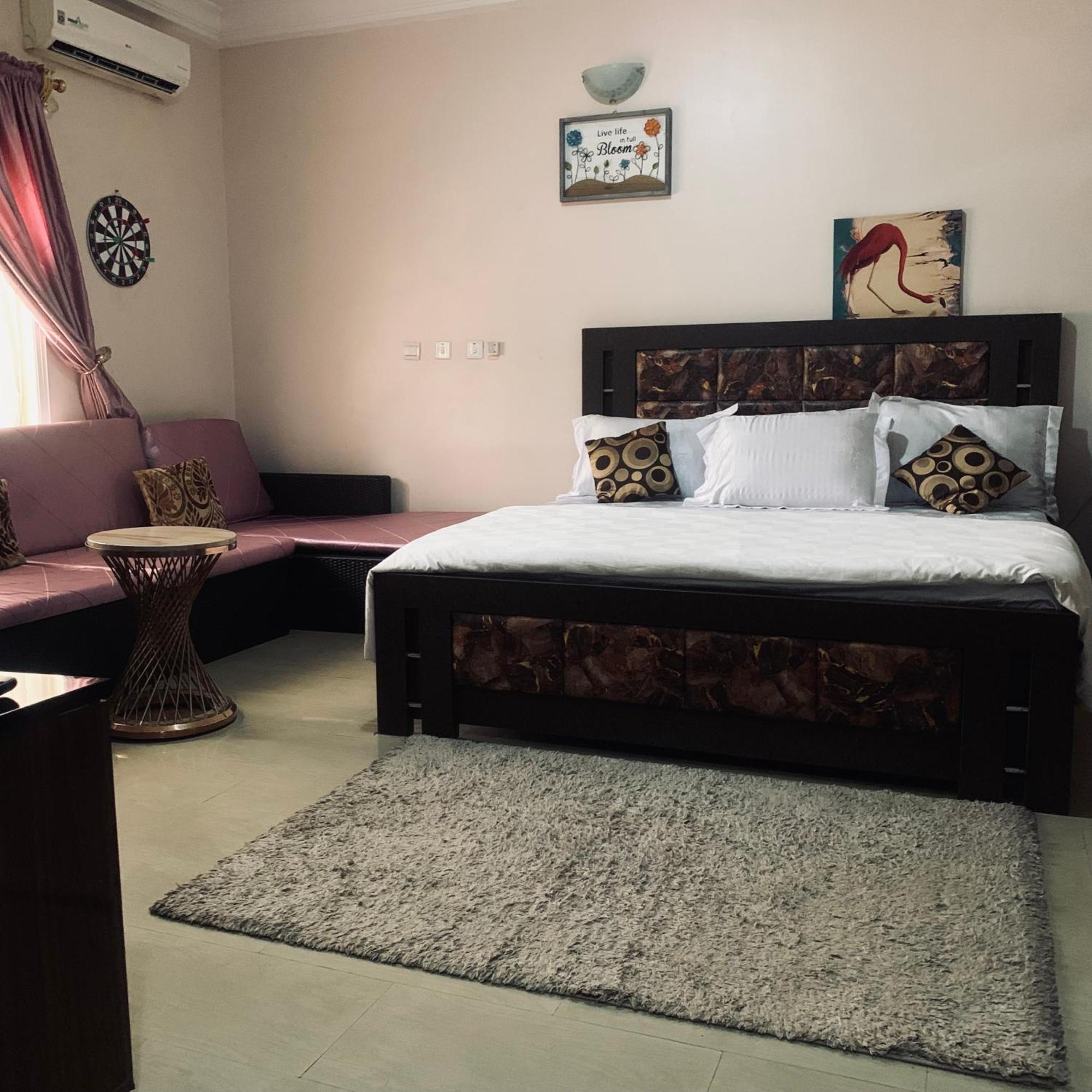 Health Plaza Abuja Aparthotel Exteriör bild