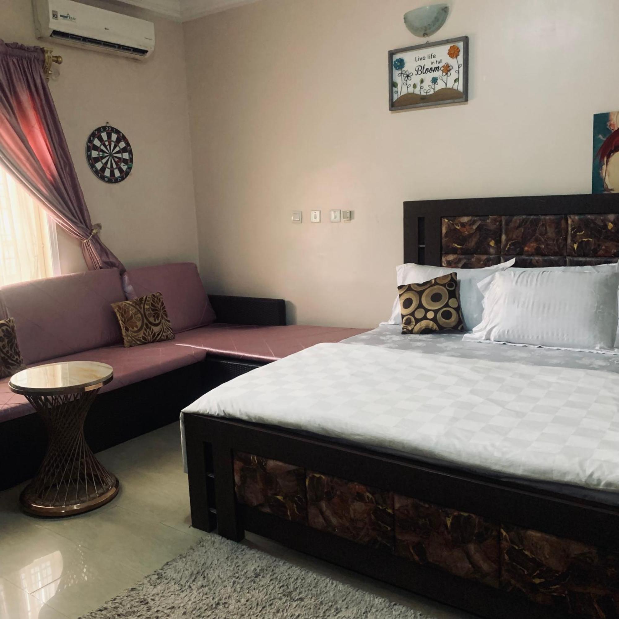 Health Plaza Abuja Aparthotel Exteriör bild