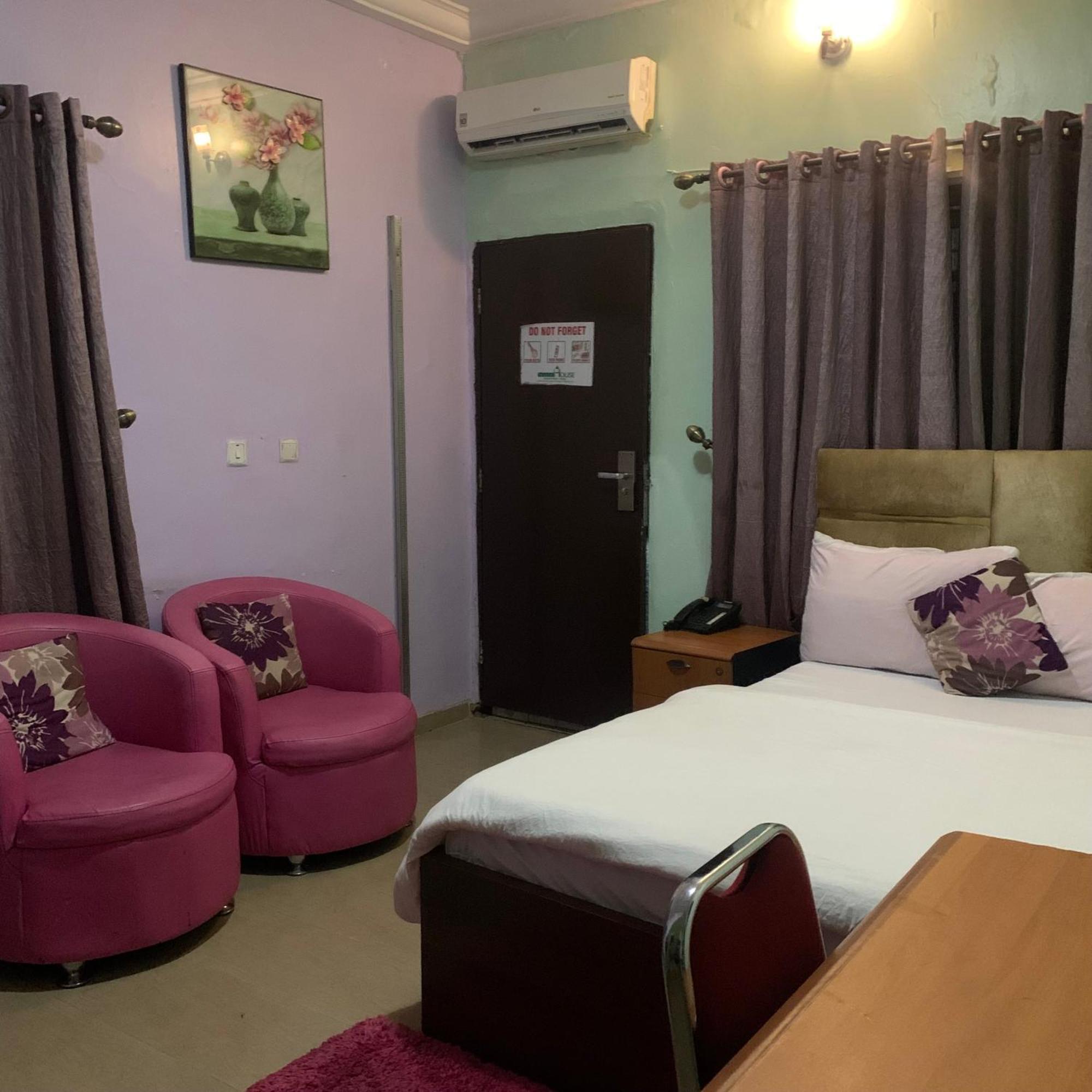 Health Plaza Abuja Aparthotel Exteriör bild